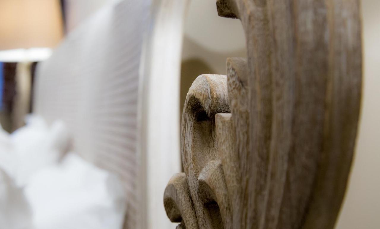 Winckley Stays Preston  Exterior foto Detail of the head of the statue